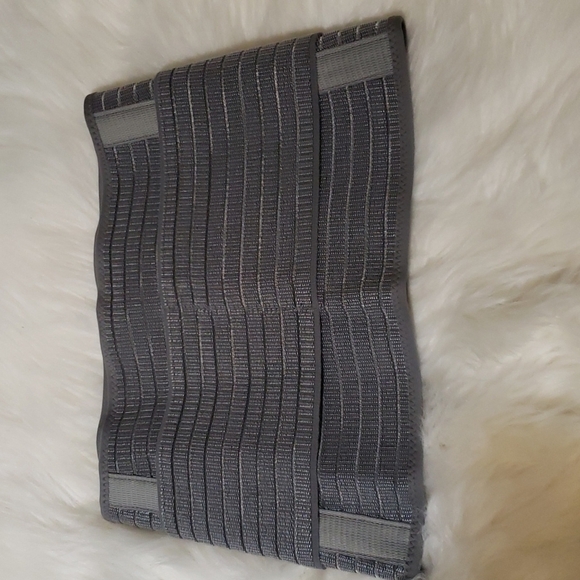 Wacoal Postpartum Belly Wrap - Picture 5 of 5